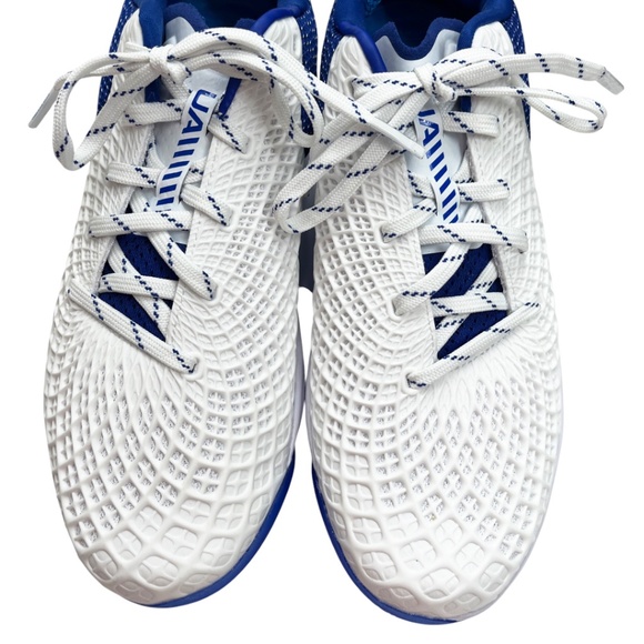 NWOT Under Armour Women’s Softball Cleats Blue White Size 9.5 - Picture 4 of 13